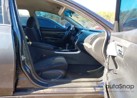 2013 Nissan Altima 2.5 S z USA, uszkodzony, nr VIN 1N4AL3AP6DC264262